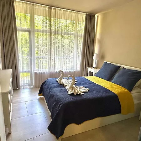 Apartment елегантен в супер центъра на града с изглед към парк, възможност за безплатно паркиране