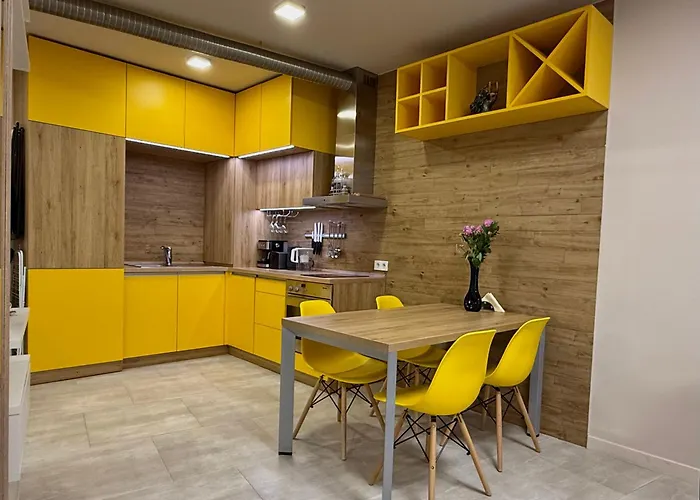 דירה елегантен в супер центъра на града с изглед към парк, възможност за безплатно паркиране קאזאנלק